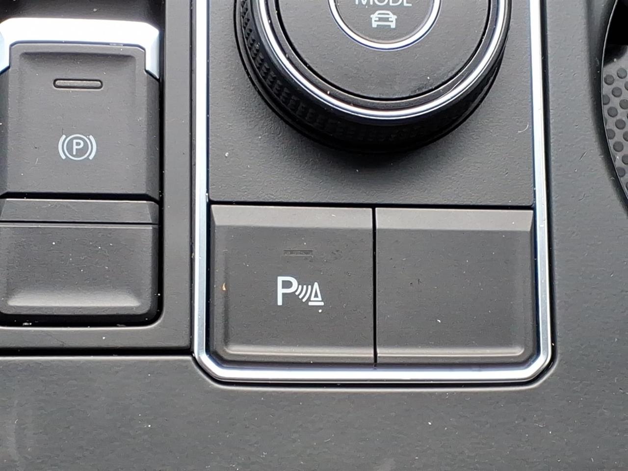 Volkswagen Atlas Cross Sport V6 SE w/Technology R-Line 4MOTION 2021