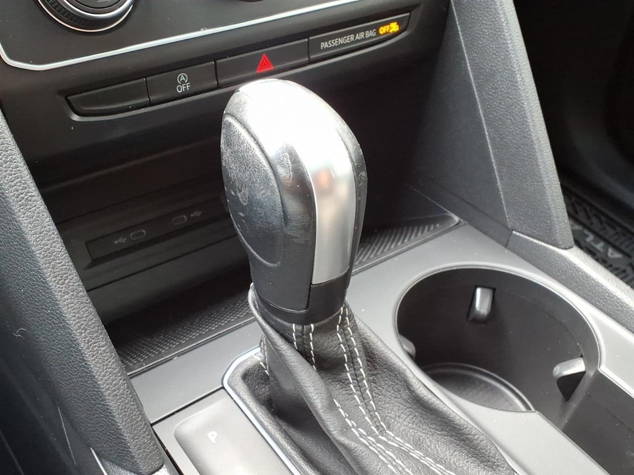 Volkswagen Atlas Cross Sport 3.6L V6 SE w/Technology R-Line 4MOTION 2021