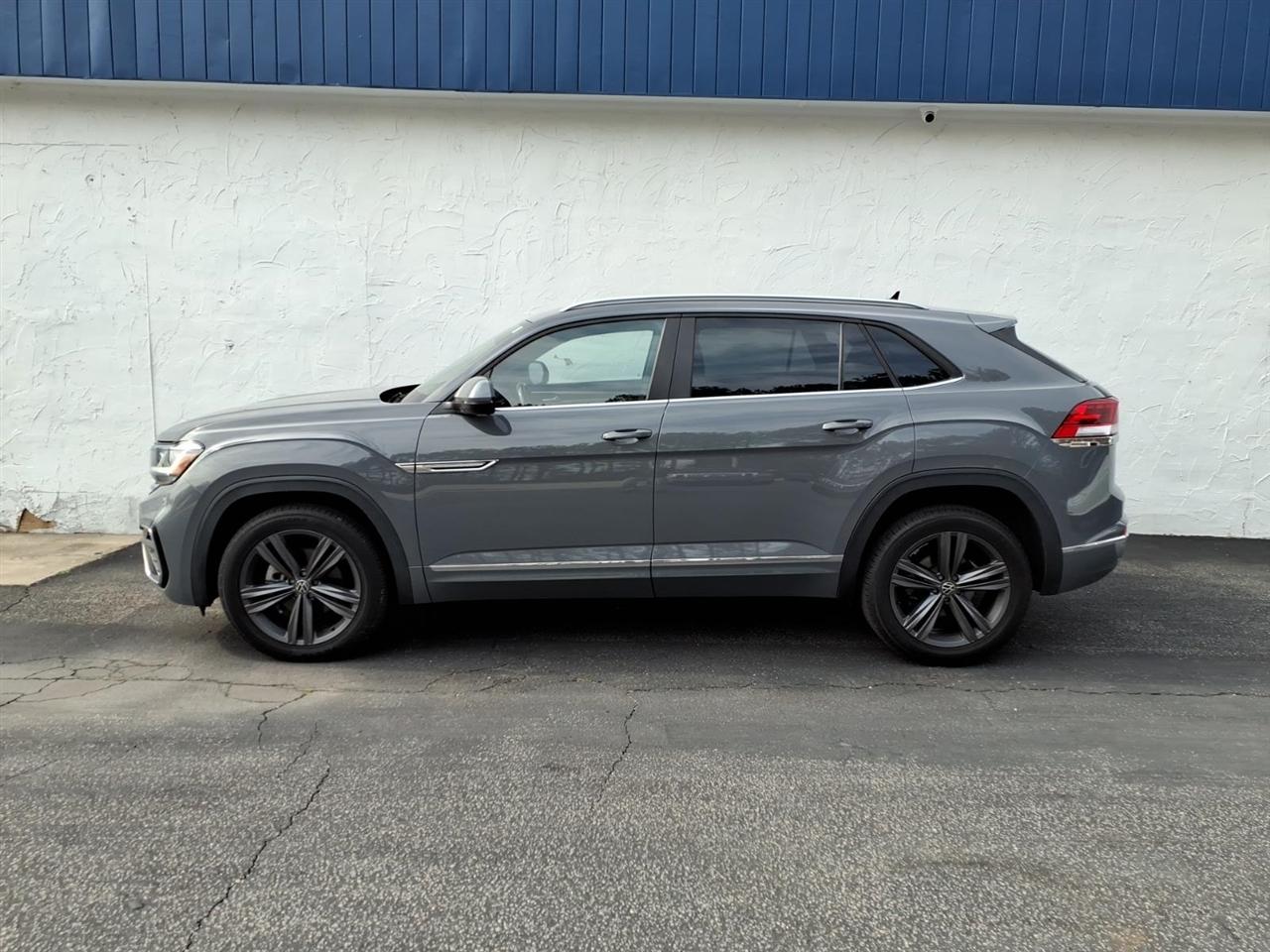 Volkswagen Atlas Cross Sport 3.6L V6 SE w/Technology R-Line 4MOTION 2021
