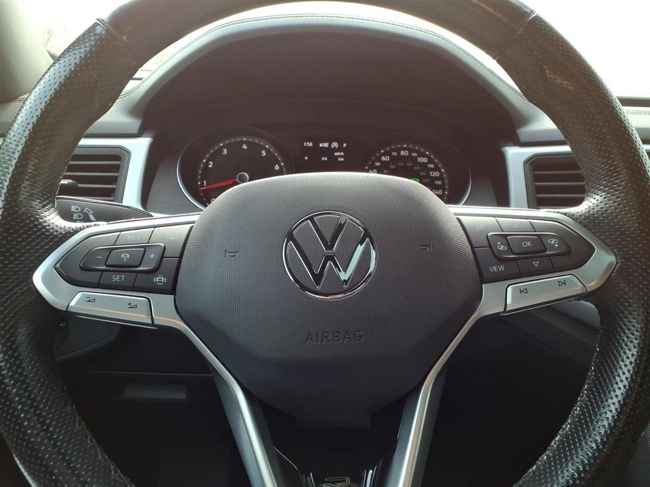 Volkswagen Atlas Cross Sport 3.6L V6 SE w/Technology R-Line 4MOTION 2021