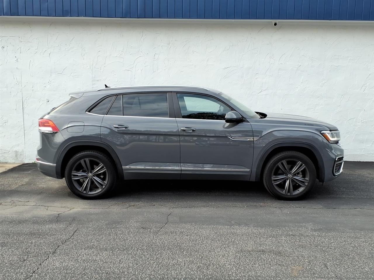 Volkswagen Atlas Cross Sport 3.6L V6 SE w/Technology R-Line 4MOTION 2021