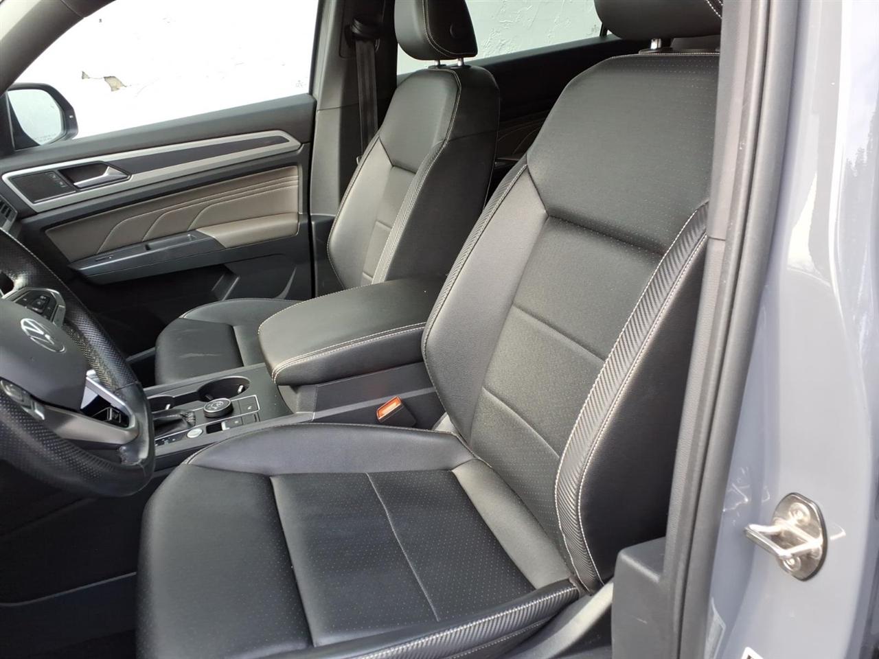 Volkswagen Atlas Cross Sport 3.6L V6 SE w/Technology R-Line 4MOTION 2021