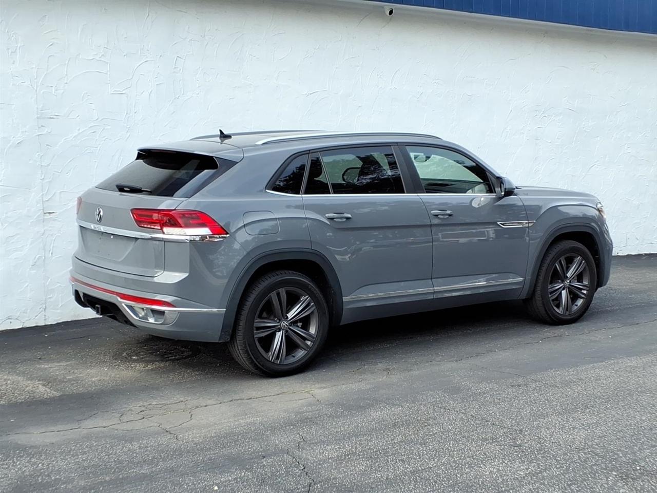 Volkswagen Atlas Cross Sport 3.6L V6 SE w/Technology R-Line 4MOTION 2021