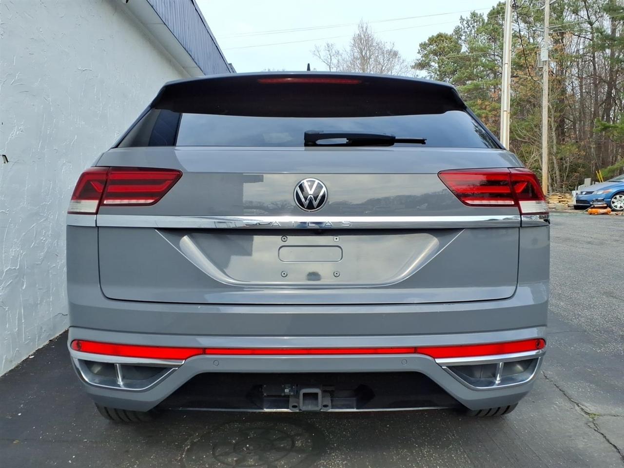 Volkswagen Atlas Cross Sport 3.6L V6 SE w/Technology R-Line 4MOTION 2021