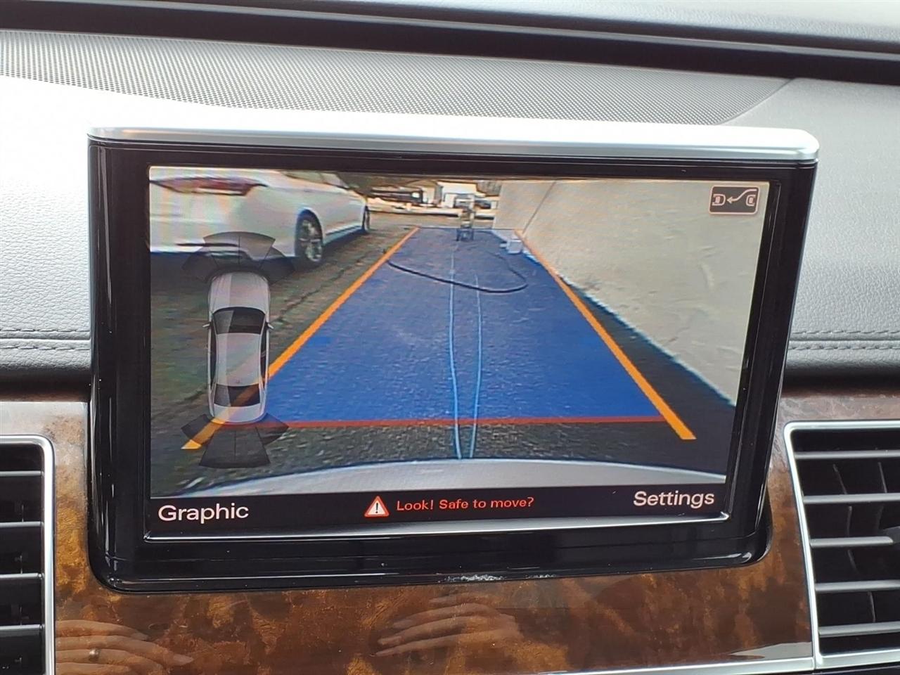 Audi A8 L 4.0T quattro 2015