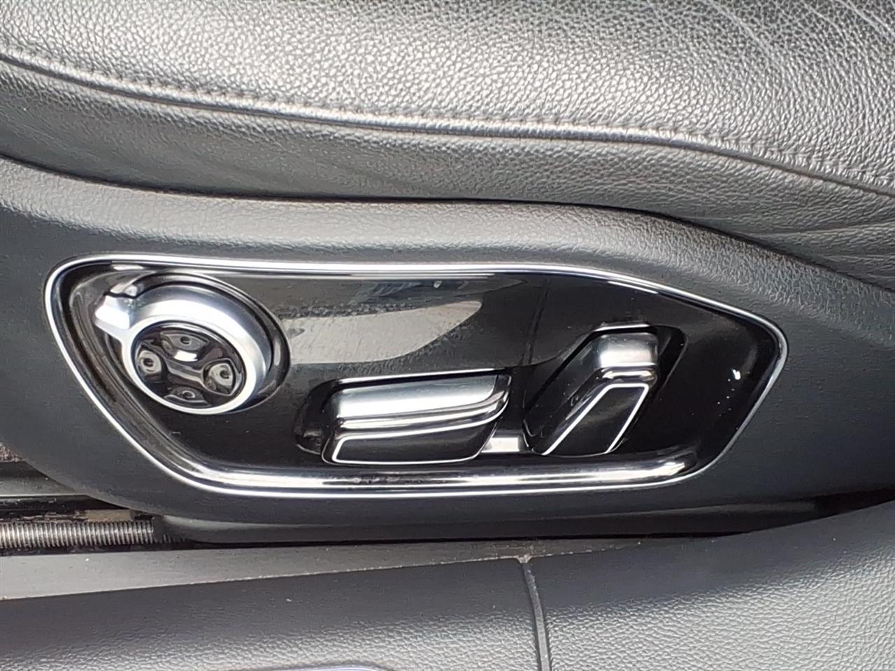 Audi A8 4dr Sdn 4.0T 2015