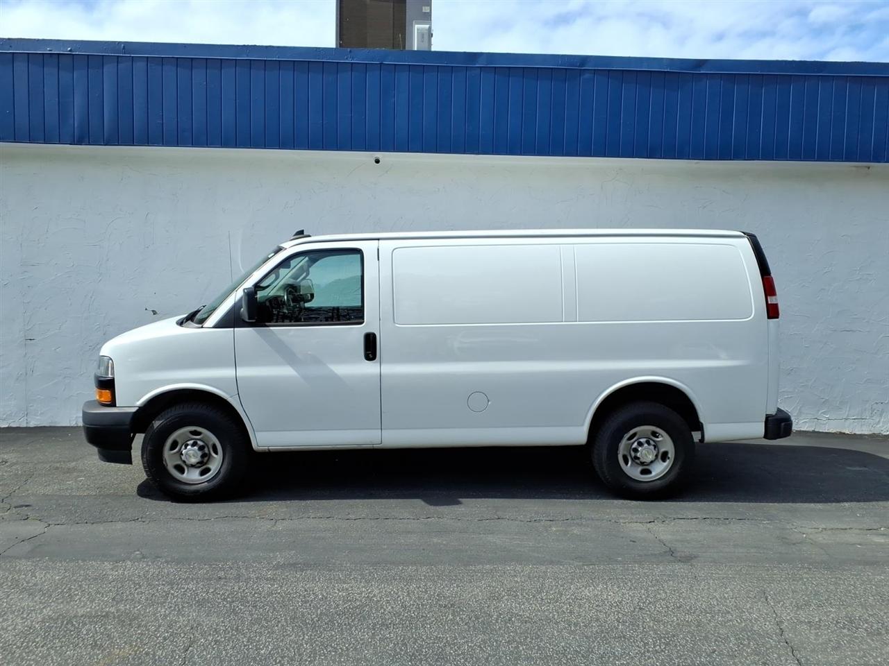 Chevrolet Express Cargo Van RWD 2500 135" 2021