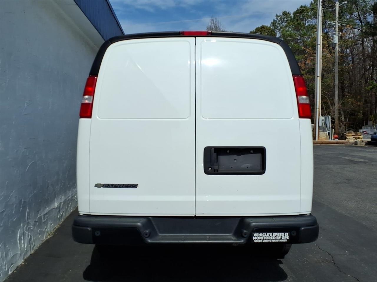 Chevrolet Express Cargo Van RWD 2500 135" 2021