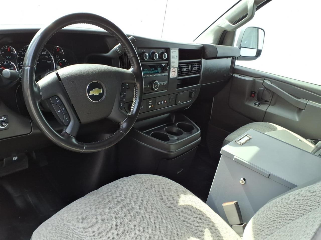 Chevrolet Express Cargo Van RWD 2500 135" 2021