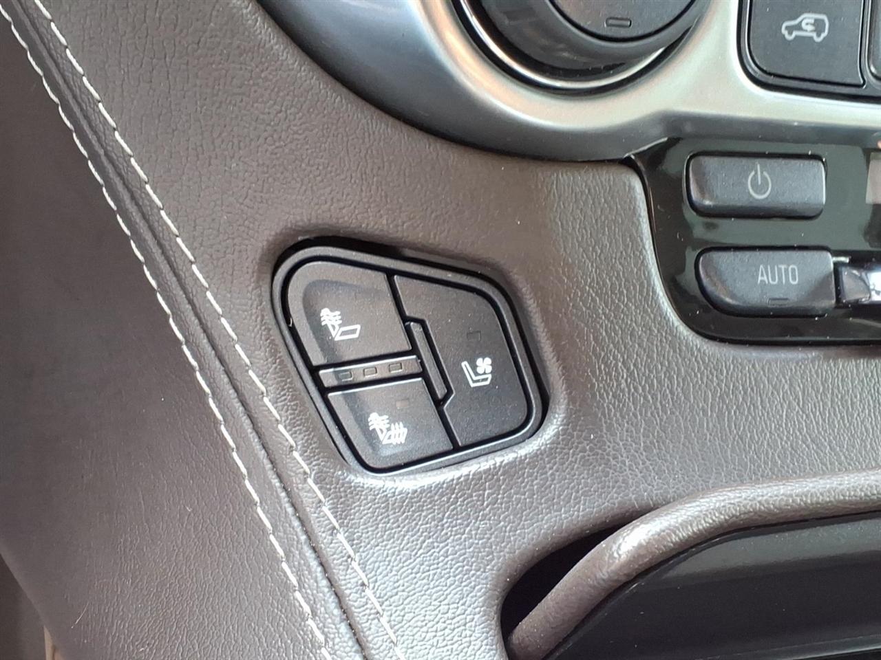 Chevrolet Tahoe 4WD 4dr Premier 2020