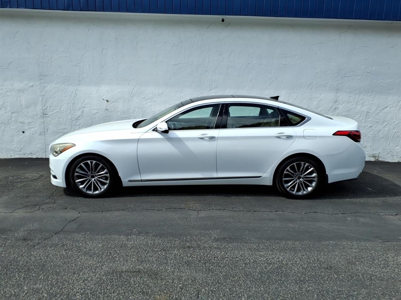 Hyundai Genesis 4dr Sdn V6 3.8L RWD 2015