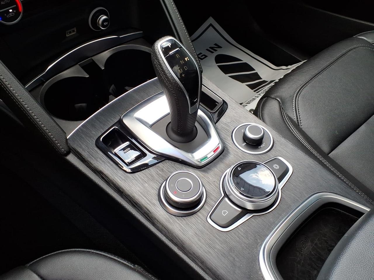 Alfa Romeo Stelvio Sport RWD 2020