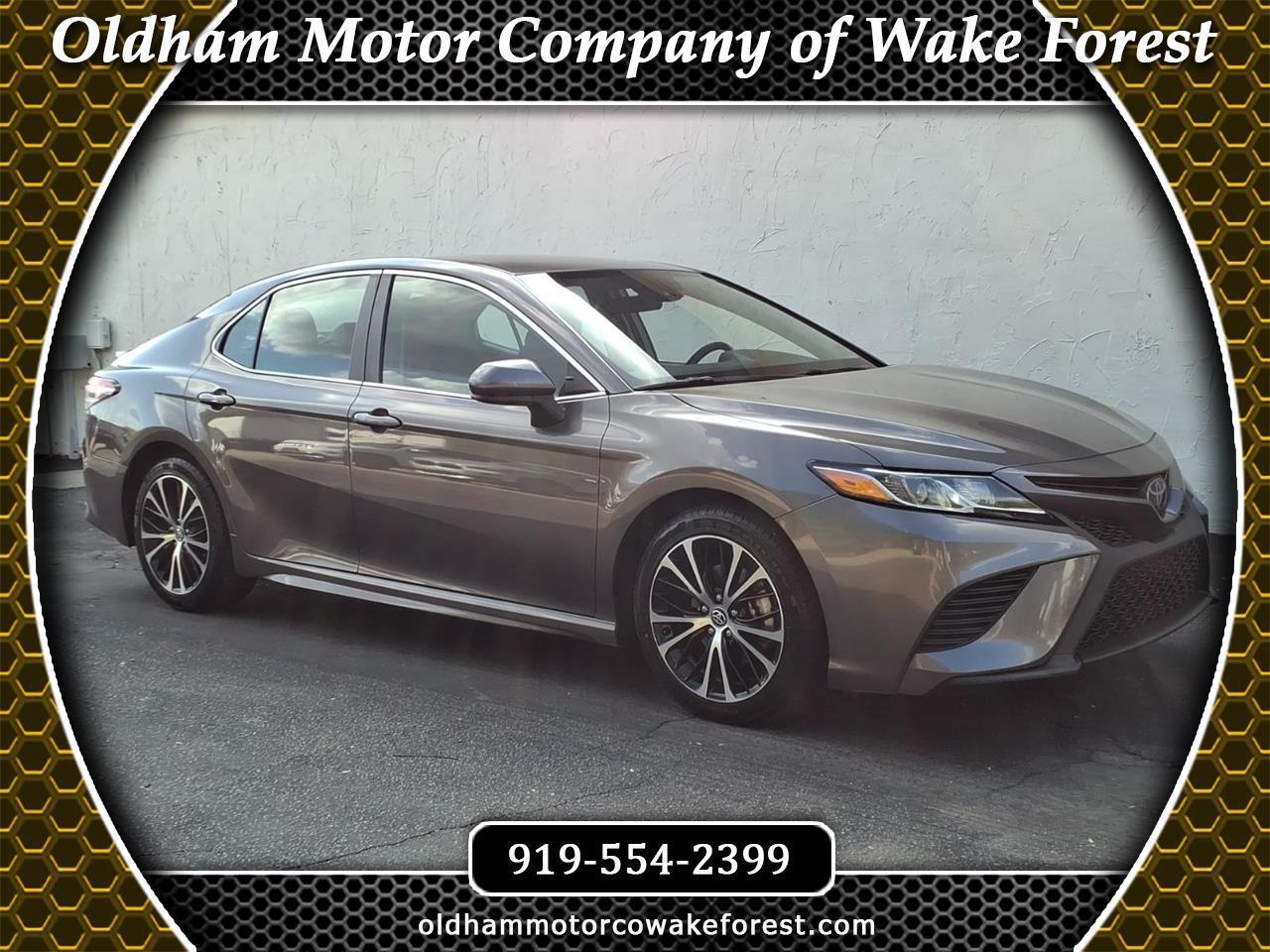 2020 Toyota Camry SE Auto (Natl)