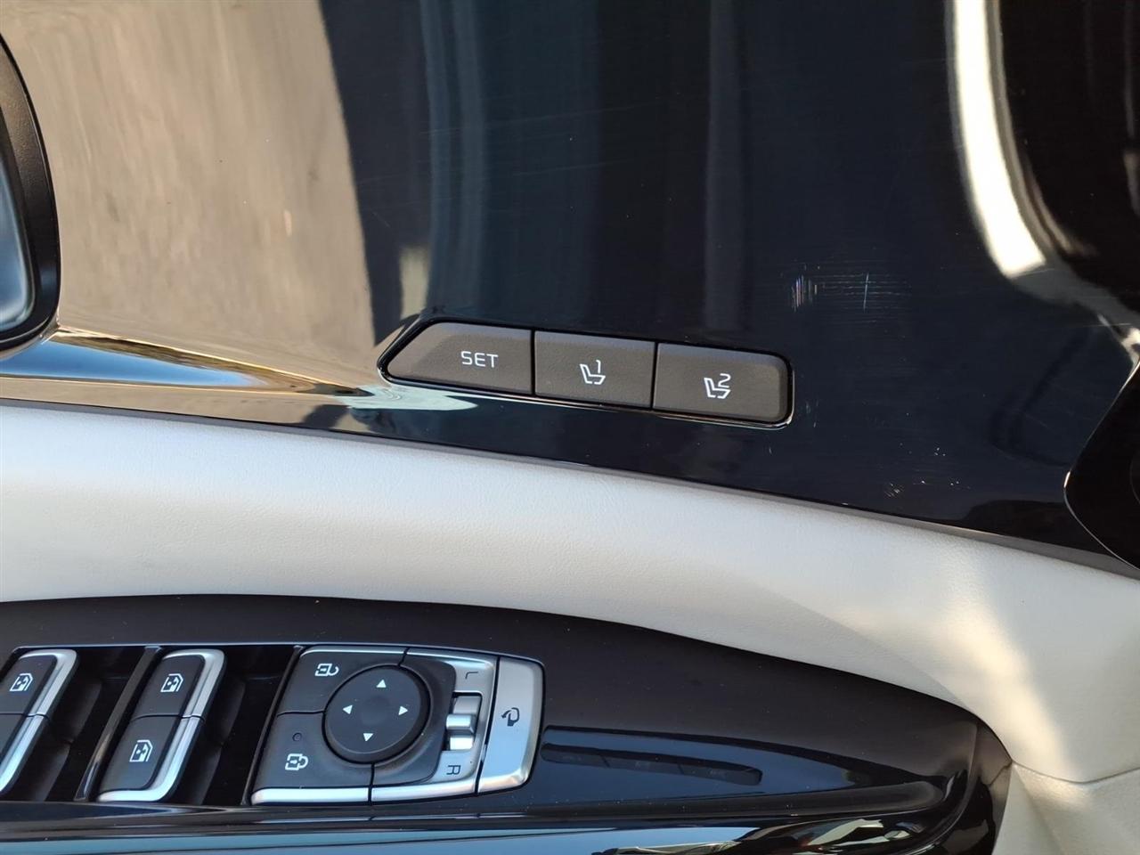 Kia Carnival SX Prestige FWD 2023