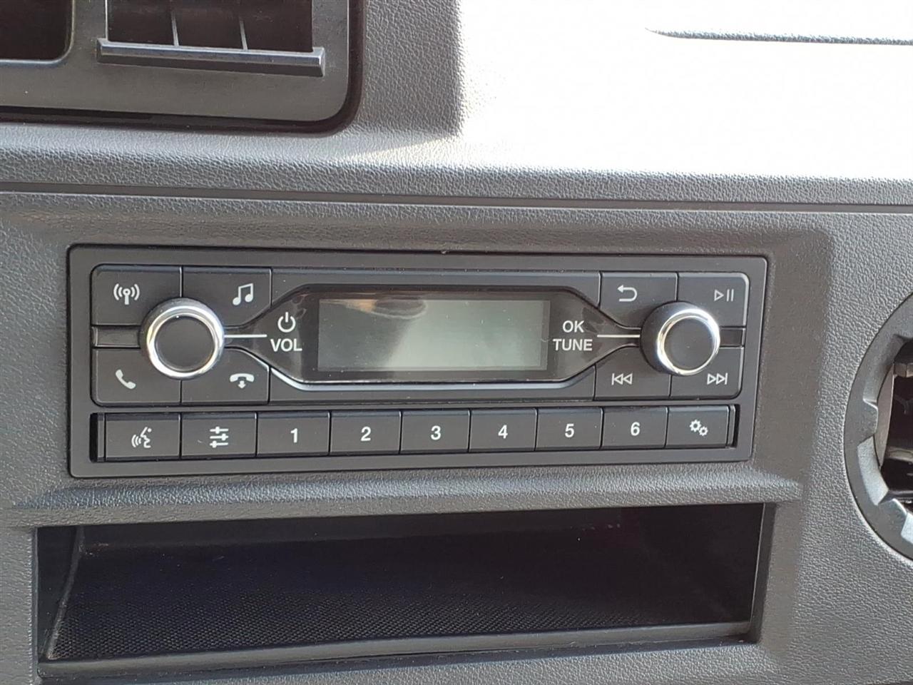 Ford E-Series Cutaway E-350 SRW 138" WB 2021