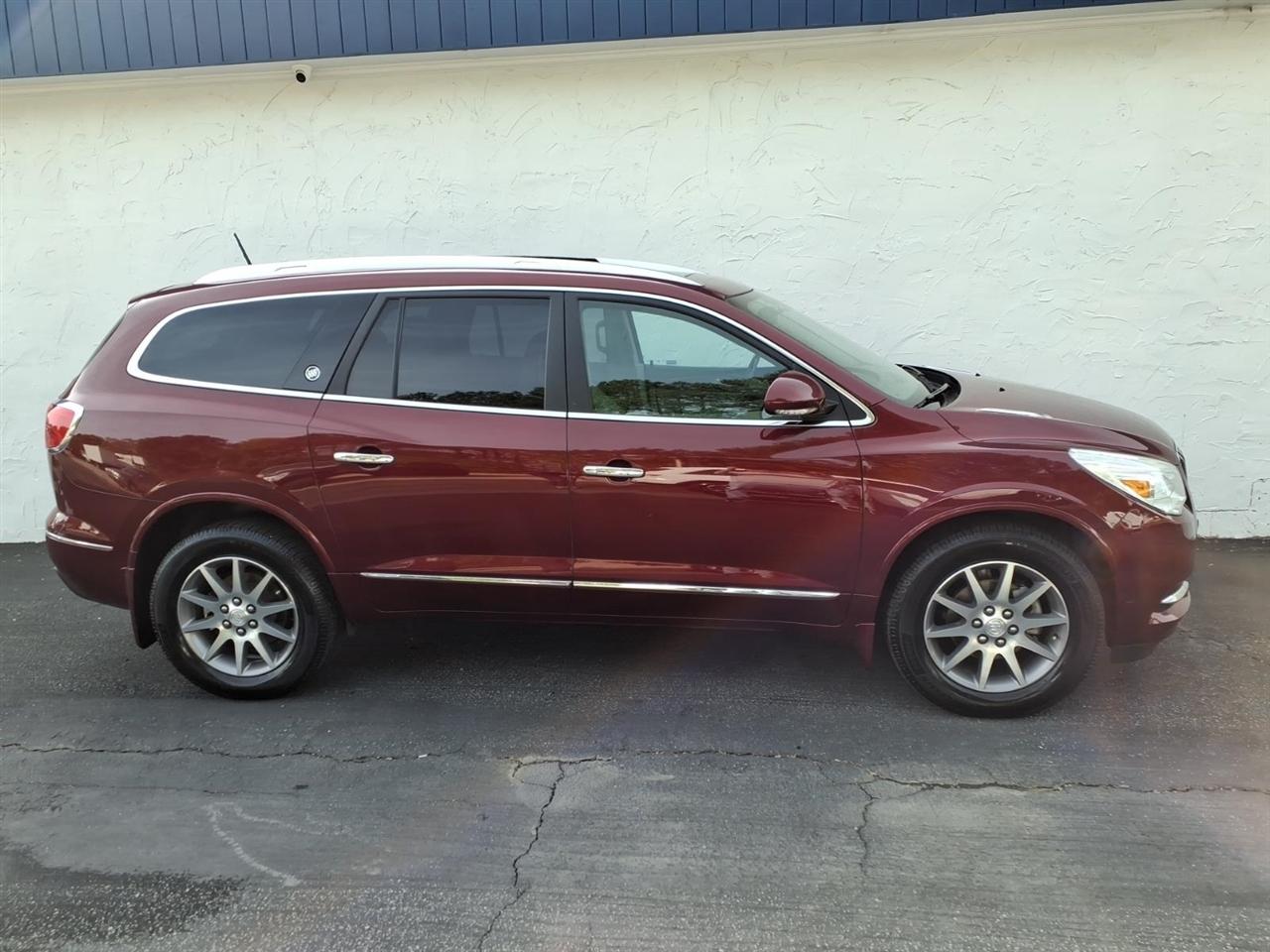 Buick Enclave FWD 4dr Leather 2017