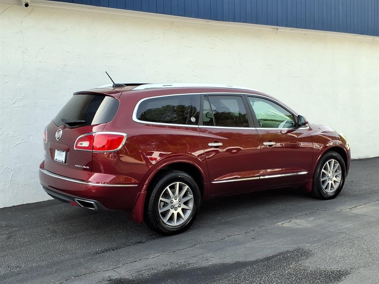 Buick Enclave FWD 4dr Leather 2017
