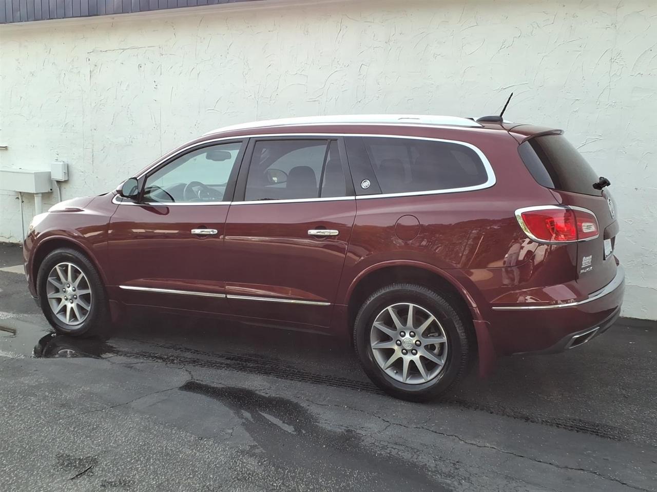 Buick Enclave FWD 4dr Leather 2017