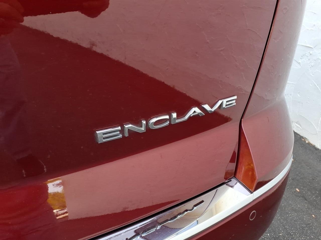 Buick Enclave FWD 4dr Leather 2017