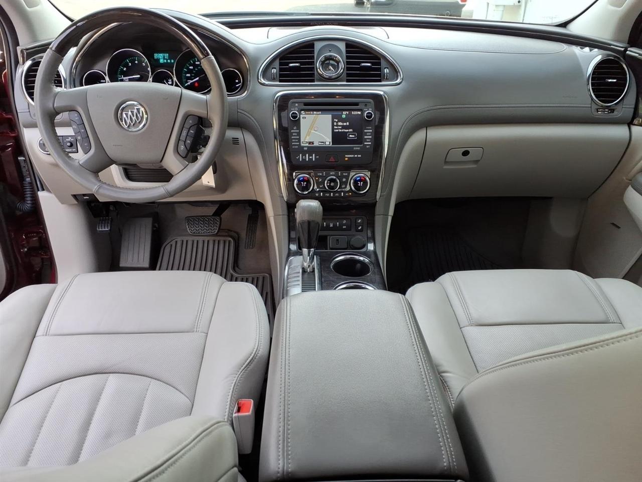 Buick Enclave FWD 4dr Leather 2017