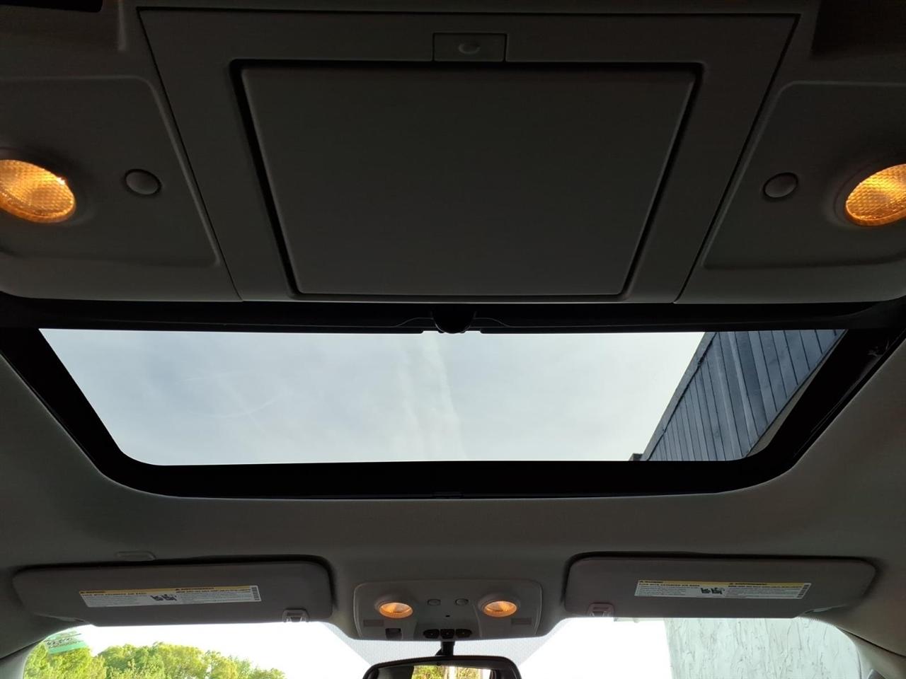 Buick Enclave FWD 4dr Leather 2017