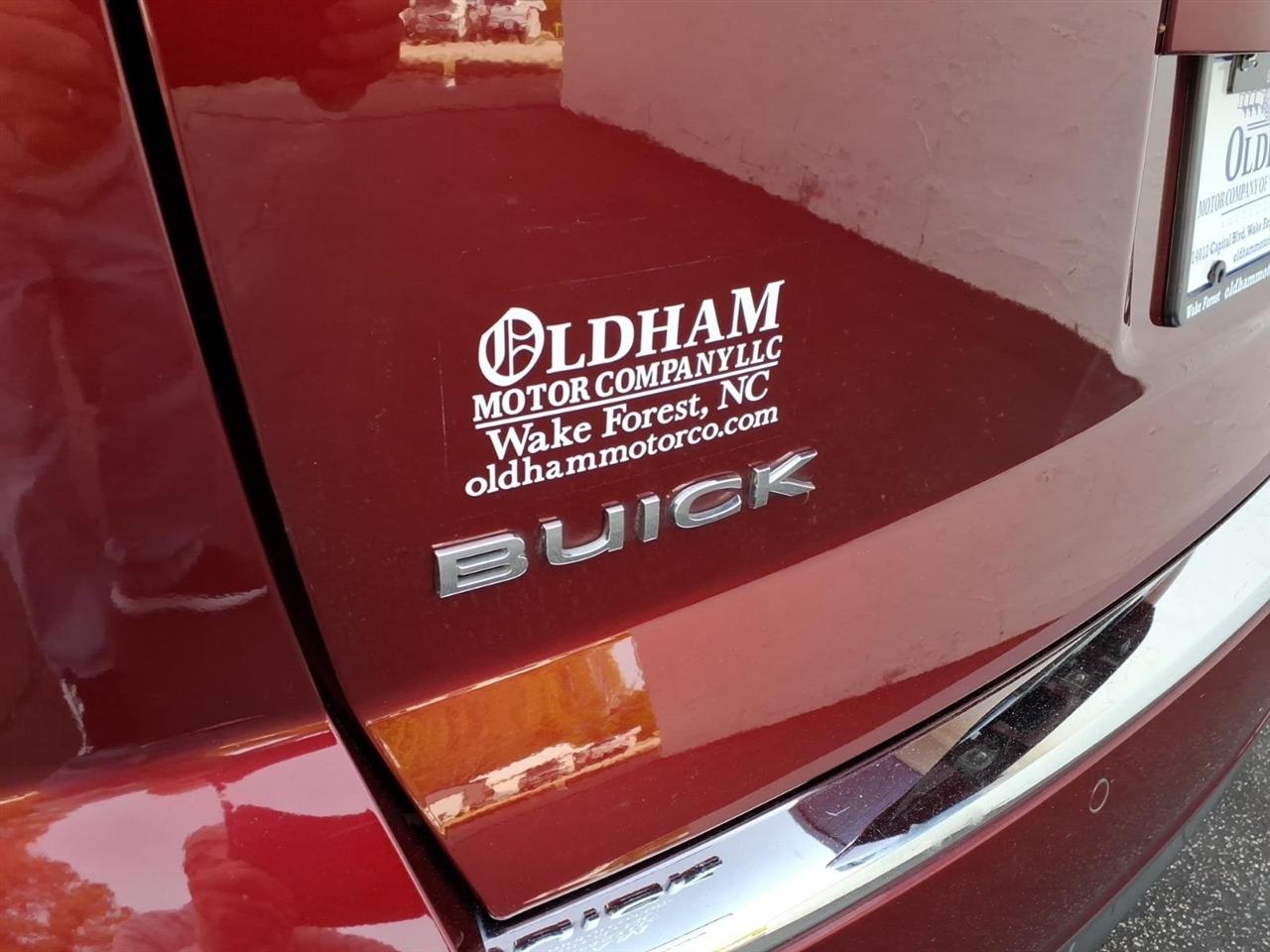 Buick Enclave FWD 4dr Leather 2017