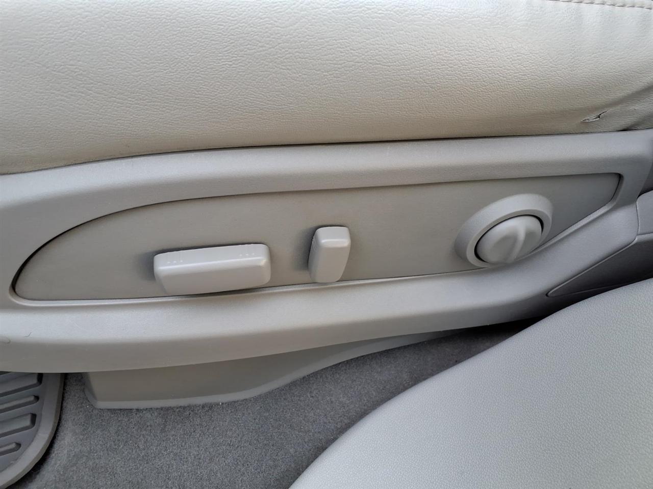 Buick Enclave FWD 4dr Leather 2017