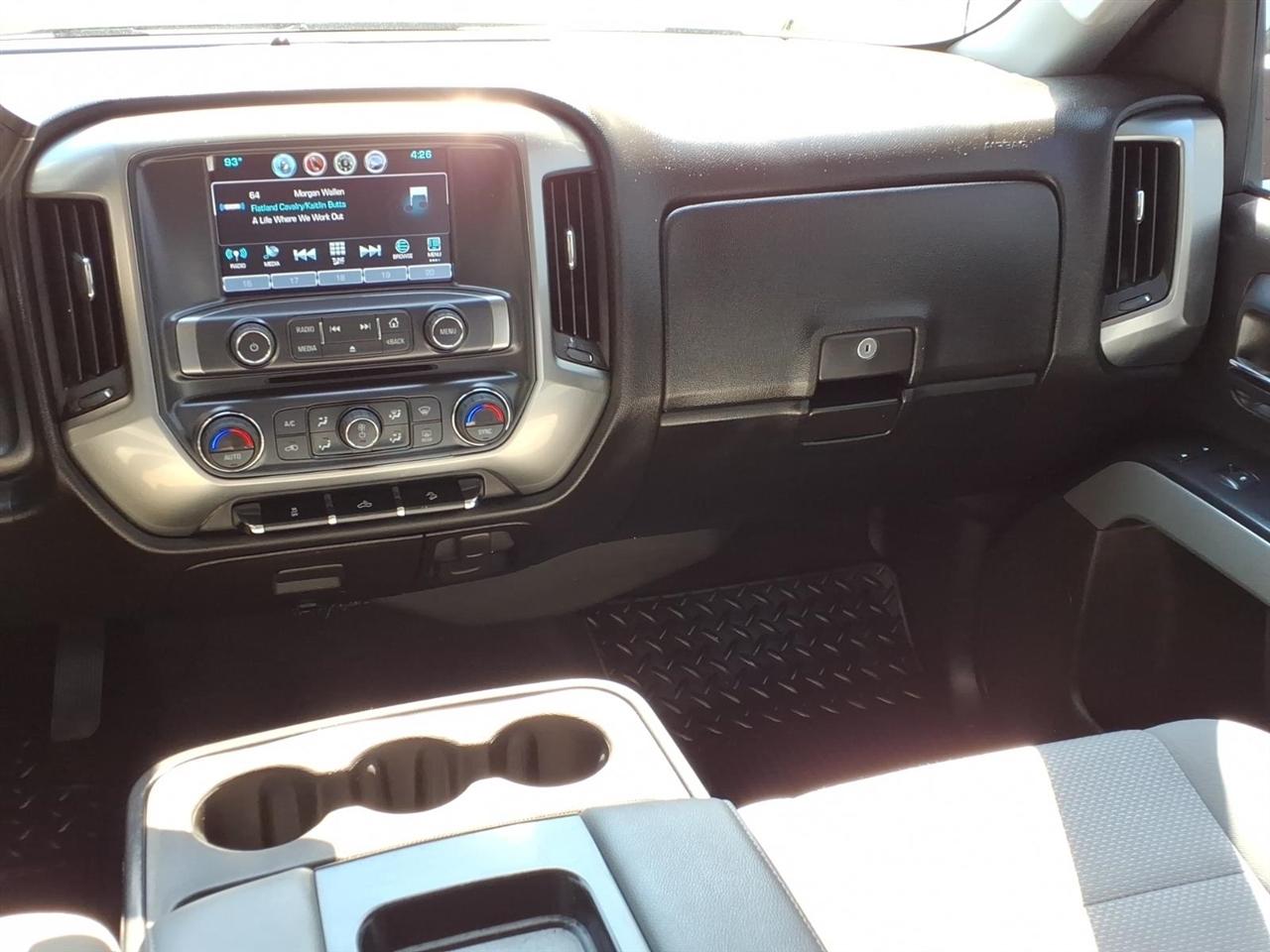 Chevrolet Silverado 1500 4WD Crew Cab 143.5" LT w/2LT 2017