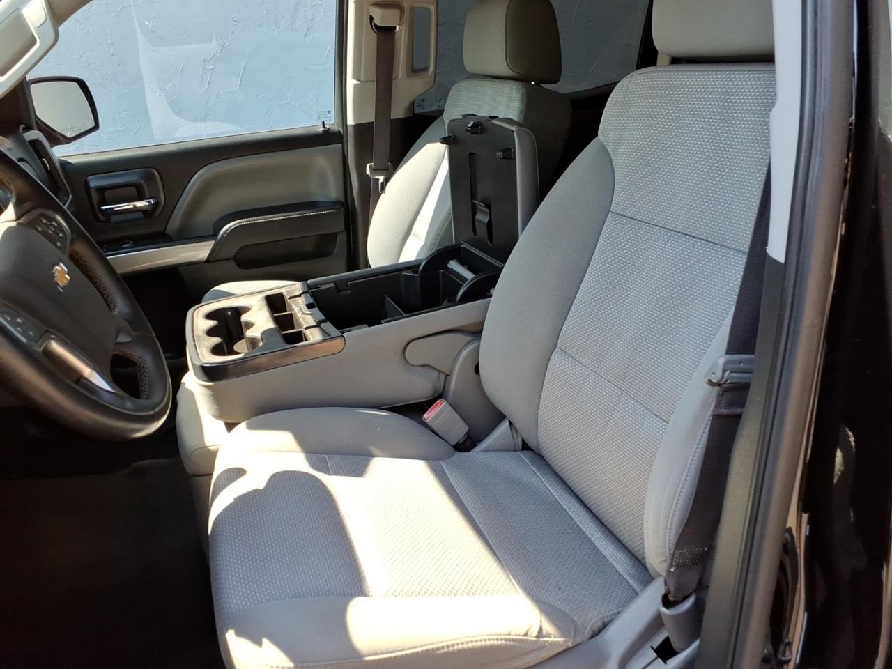 Chevrolet Silverado 1500 4WD Crew Cab 143.5" LT w/2LT 2017