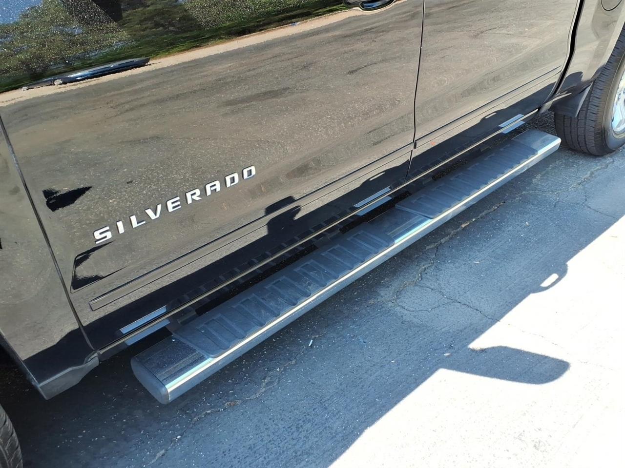 Chevrolet Silverado 1500 4WD Crew Cab 143.5" LT w/2LT 2017