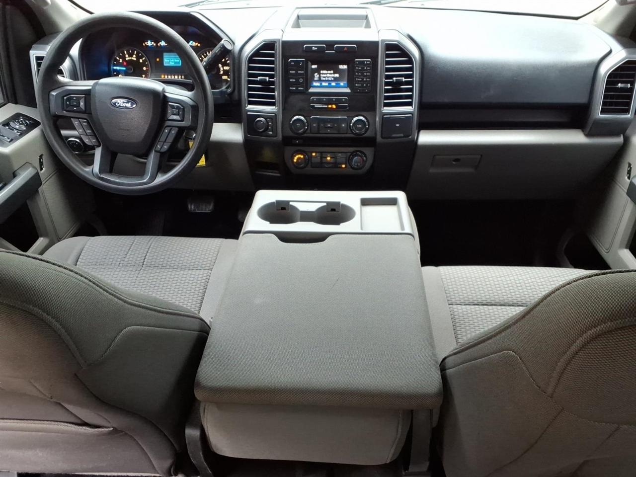 Ford F-150 Platinum 4WD SuperCrew 5.5' Box 2017