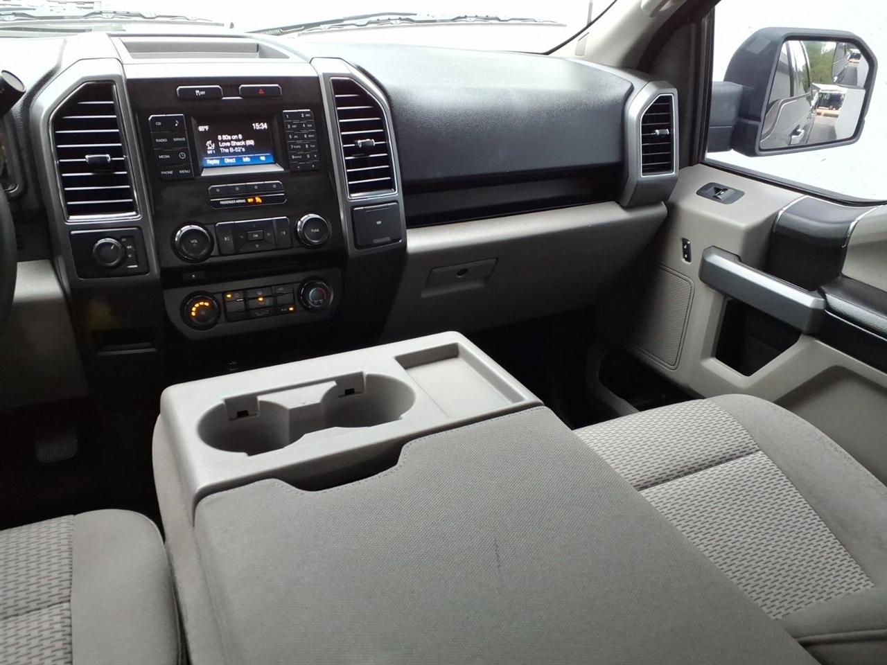 Ford F-150 XL 4WD SuperCrew 5.5' Box 2017