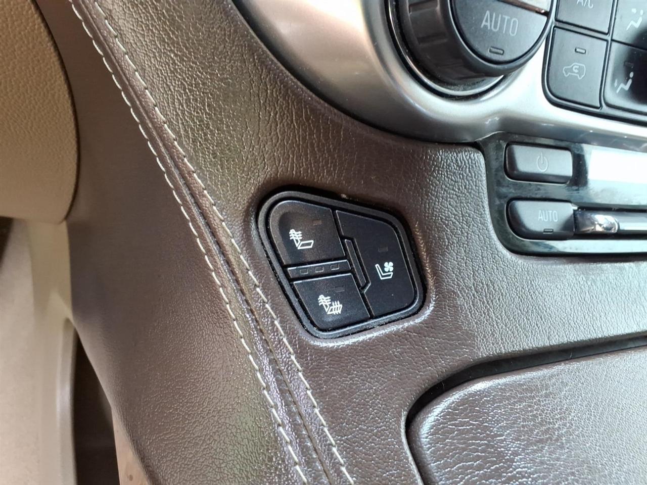 Chevrolet Suburban 4WD 4dr 1500 Premier 2019