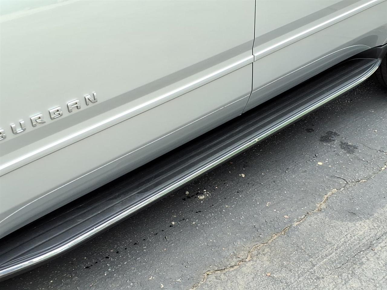Chevrolet Suburban 4WD 4dr 1500 Premier 2019