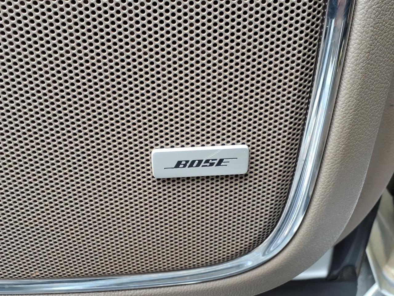 Chevrolet Suburban 4WD 4dr 1500 Premier 2019