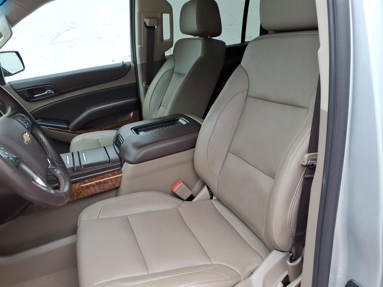 Chevrolet Suburban 4WD 4dr 1500 Premier 2019
