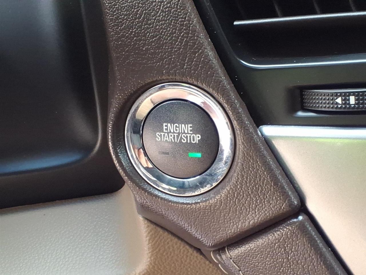 Chevrolet Suburban 4WD 4dr 1500 Premier 2019
