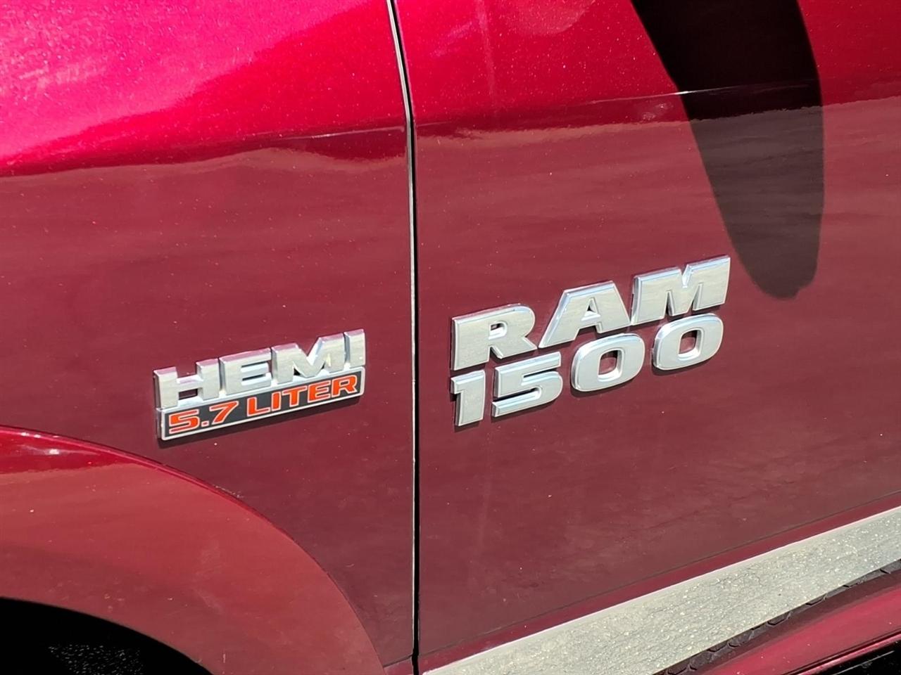 RAM 1500 Laramie 4x2 Crew Cab 5'7" Box 2017