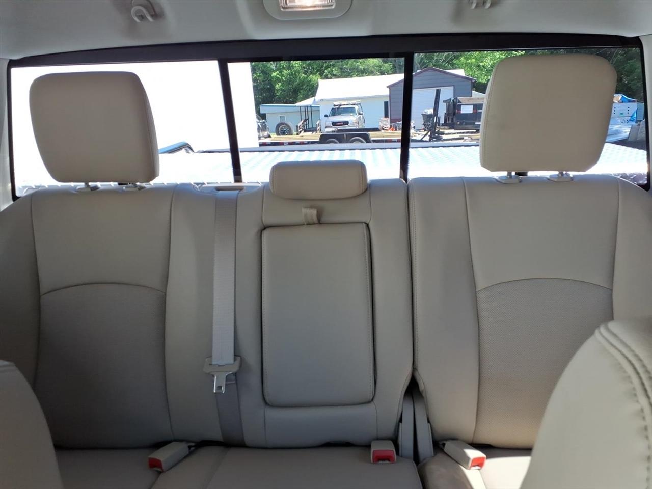 RAM 1500 Laramie 4x2 Crew Cab 5'7" Box 2017