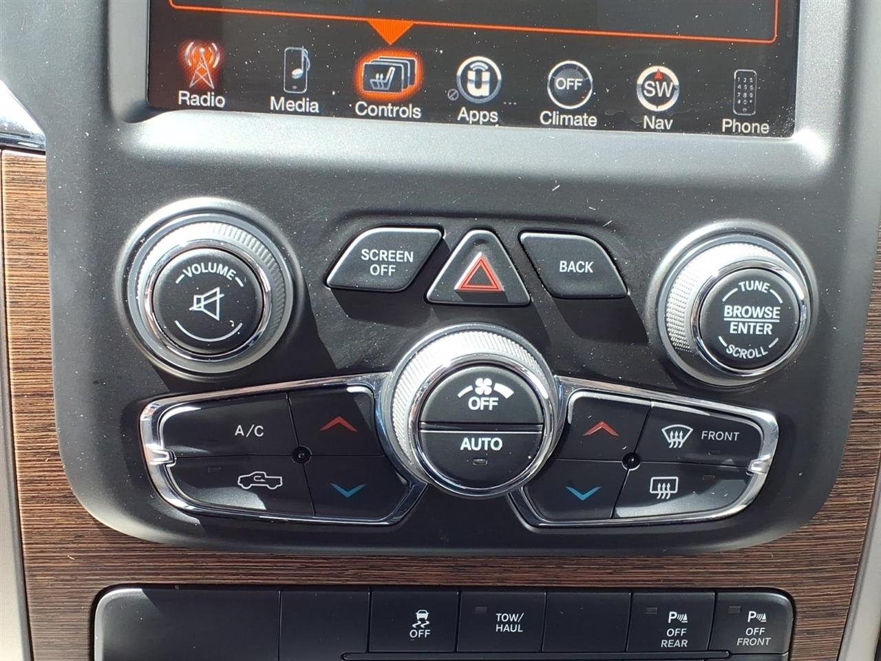 RAM 1500 Laramie 4x2 Crew Cab 5'7" Box 2017