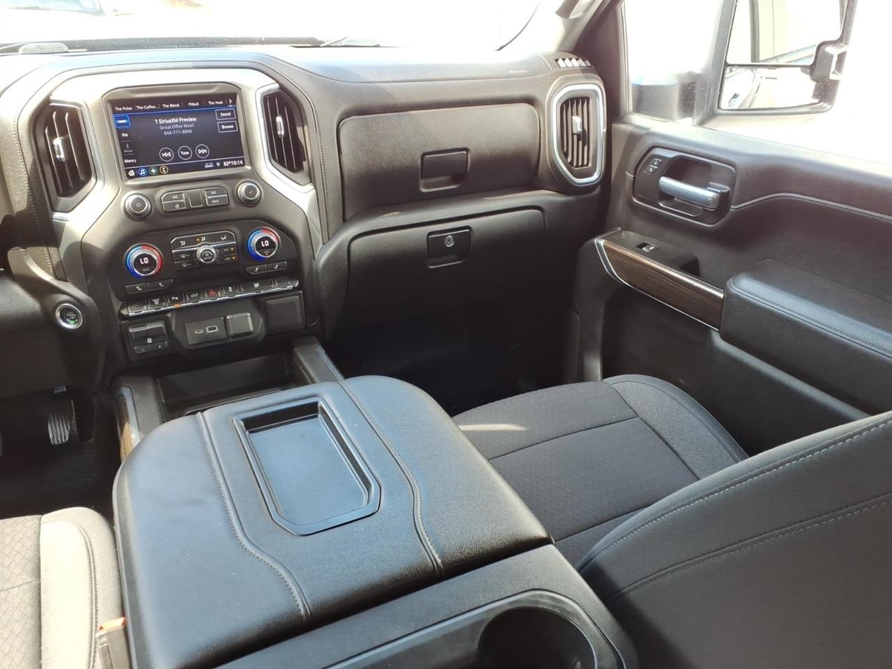 Chevrolet Silverado 3500HD 4WD Crew Cab 159" LT 2021