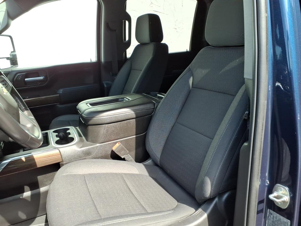 Chevrolet Silverado 3500HD 4WD Crew Cab 159" LT 2021