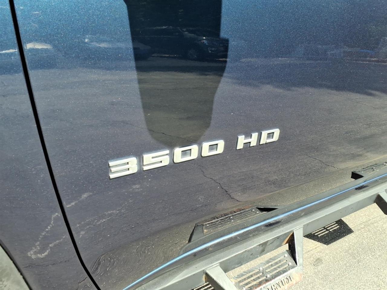 Chevrolet Silverado 3500HD 4WD Crew Cab 159" LT 2021