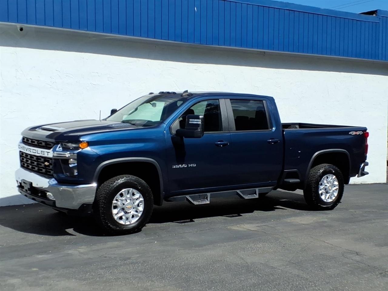 Chevrolet Silverado 3500HD 4WD Crew Cab 159" LT 2021