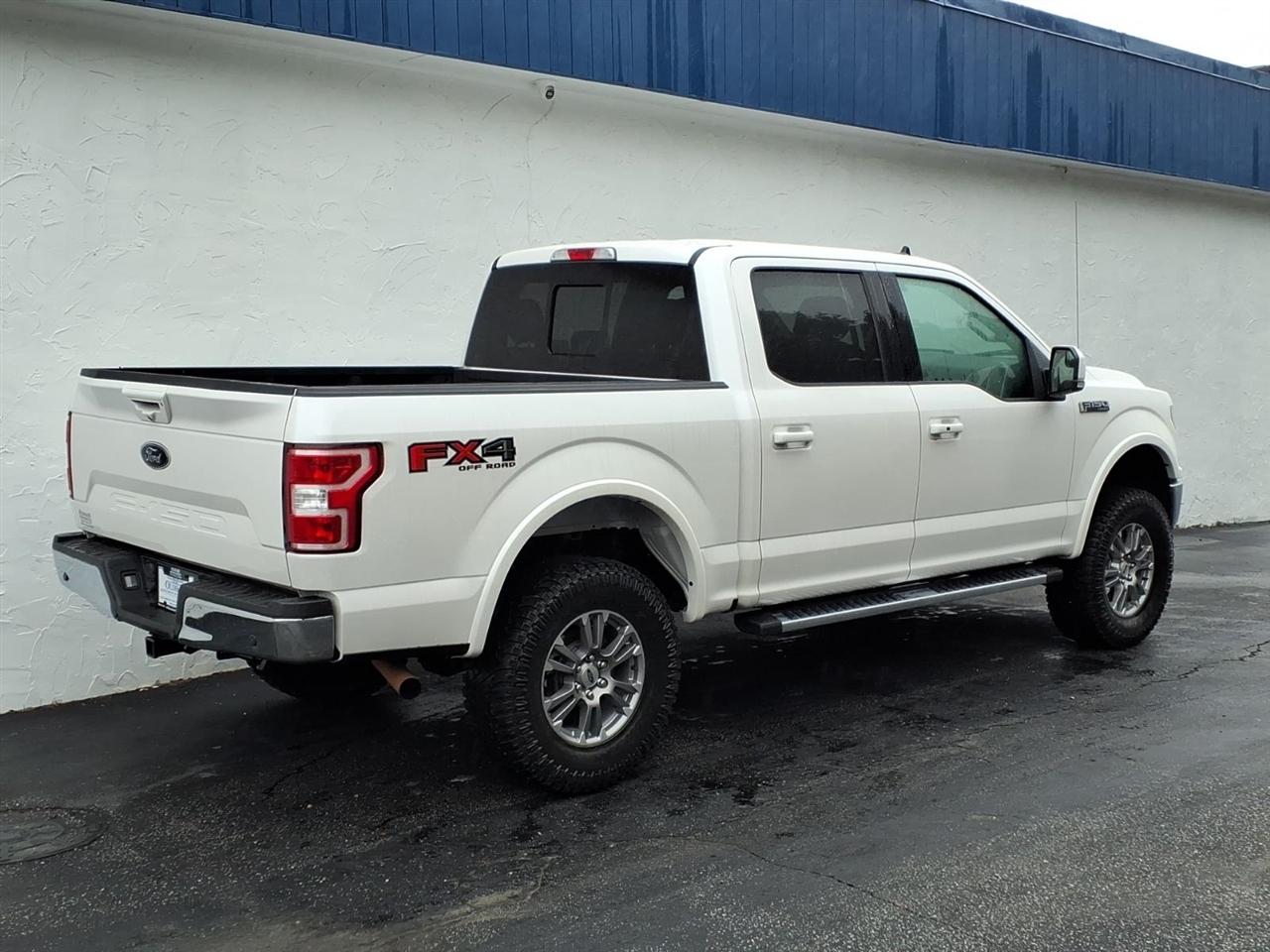 Ford F-150 SuperCrew 139" Lariat 4WD 2019