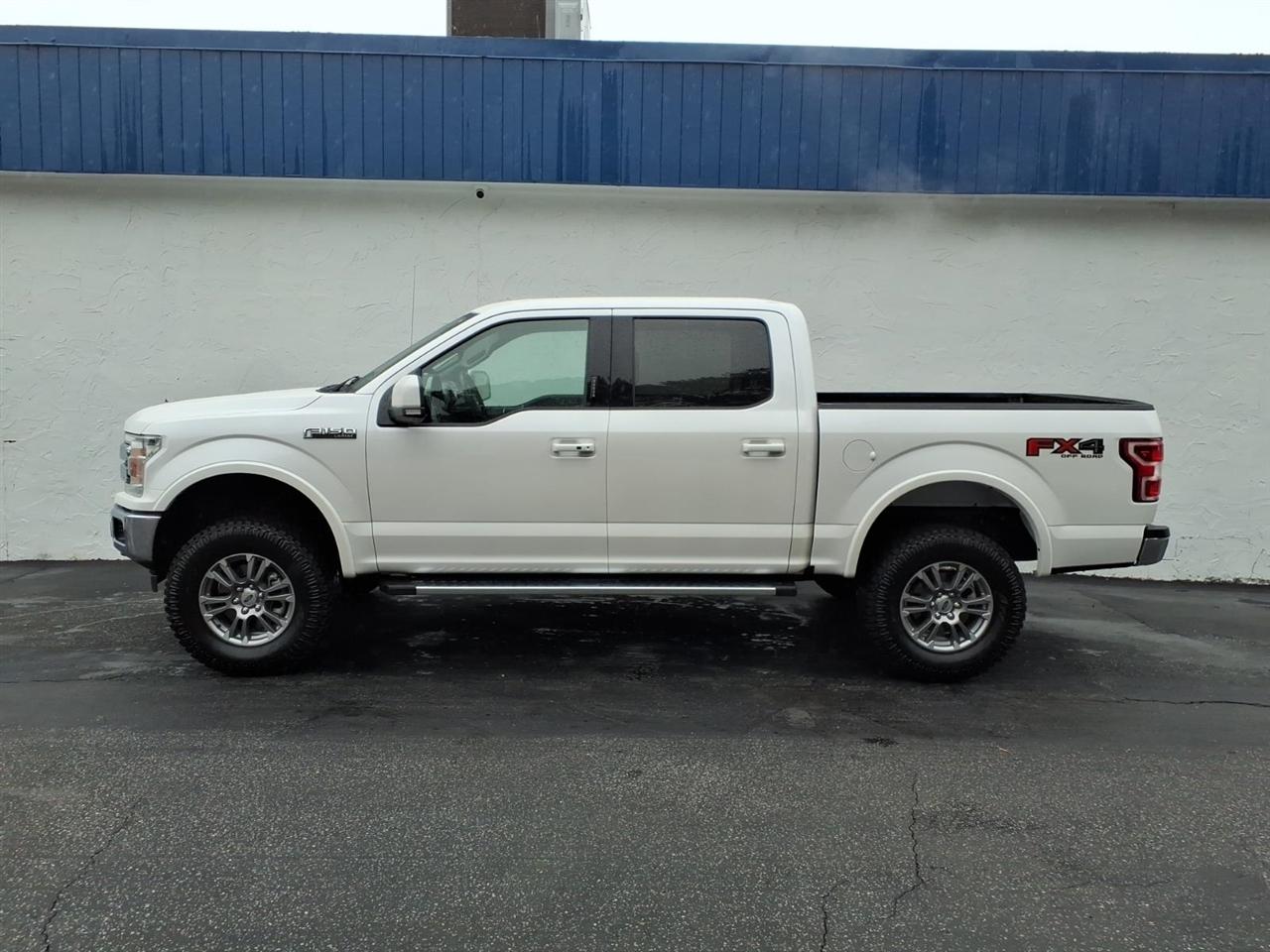 Ford F-150 SuperCrew 139" Lariat 4WD 2019