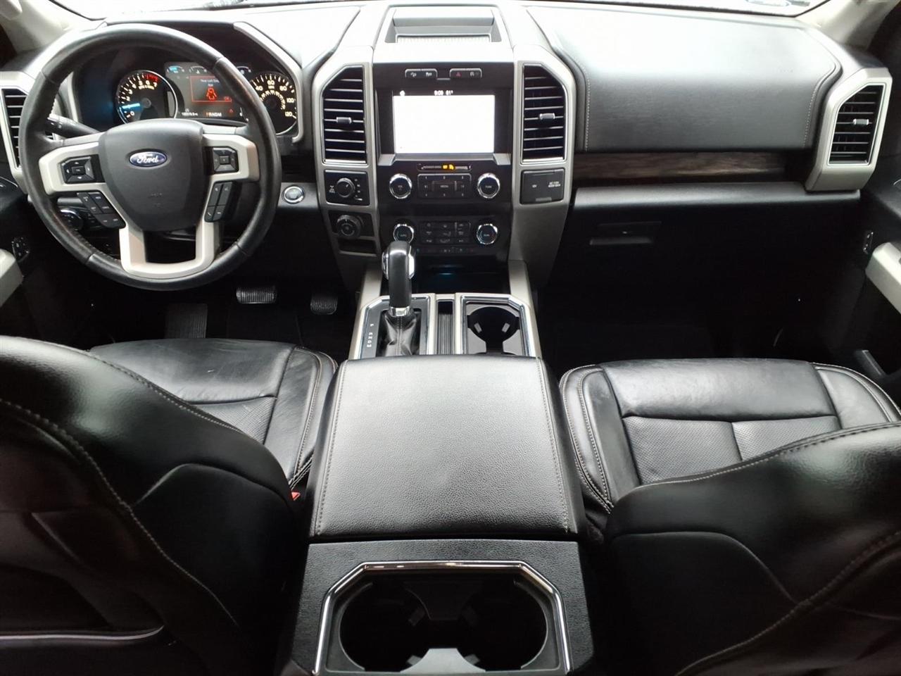 Ford F-150 SuperCrew 139" Lariat 4WD 2019