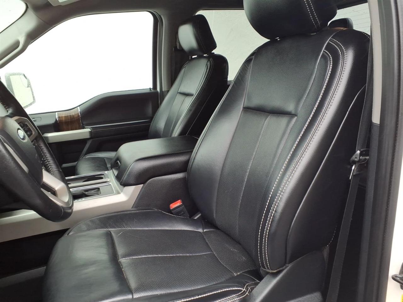 Ford F-150 SuperCrew 139" Lariat 4WD 2019