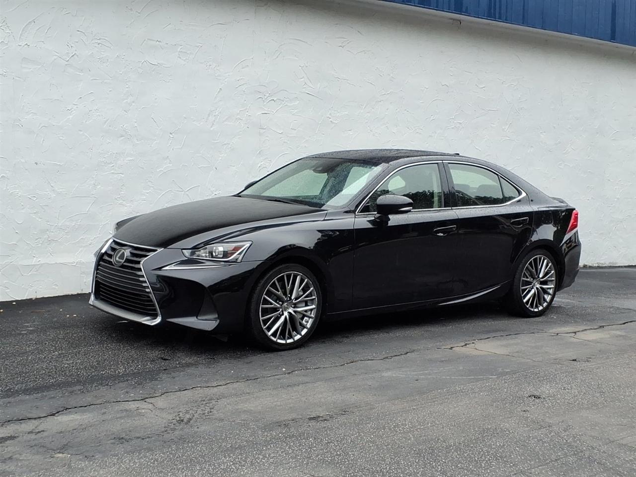 Lexus IS IS Turbo RWD 2017