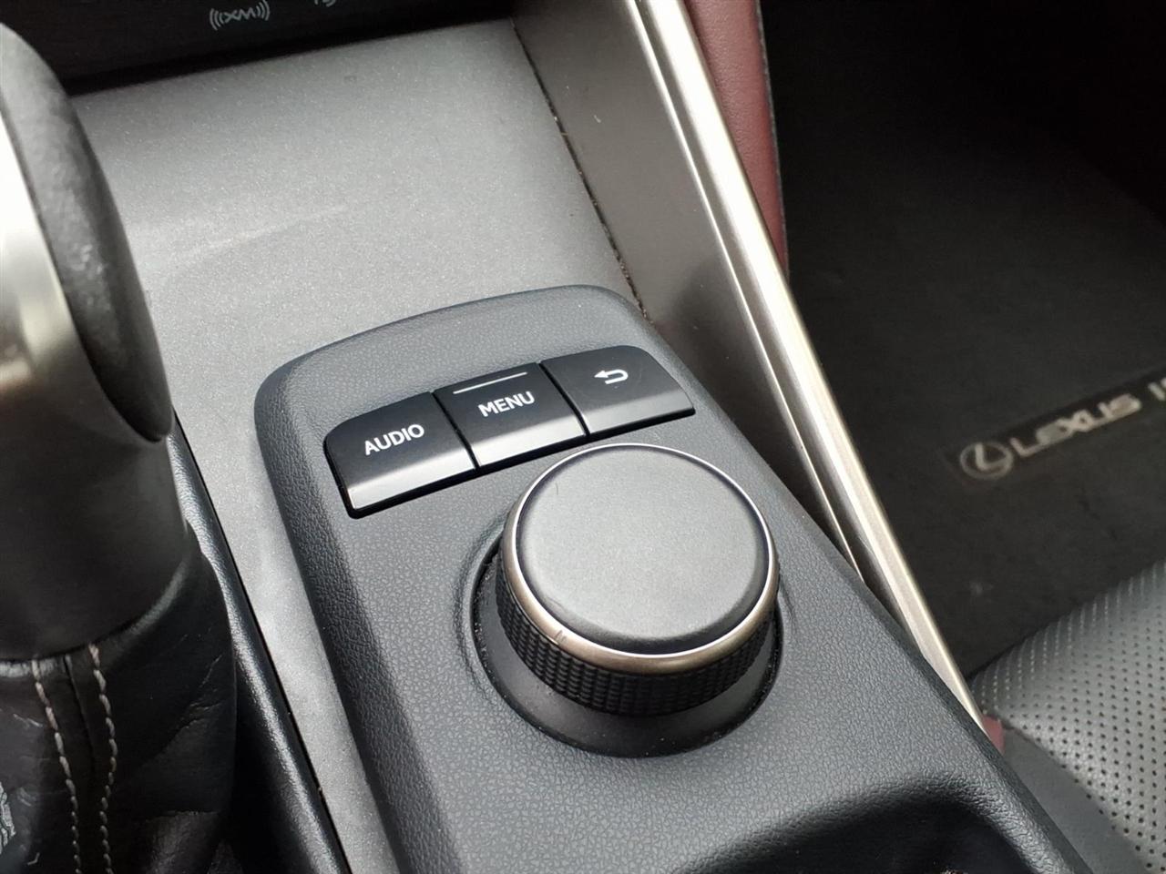Lexus IS IS Turbo RWD 2017